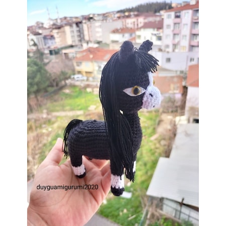 Amigurumi siyah at Karatay doru karakteri oyuncak 15 cm