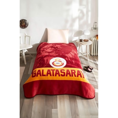 Taç Galatasaray Aslan Lisanslı Tek Kişilik Battaniye