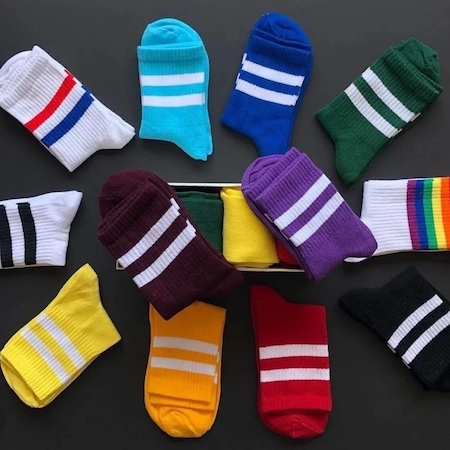 12'li Canlı Renkler Çizgili Çorap