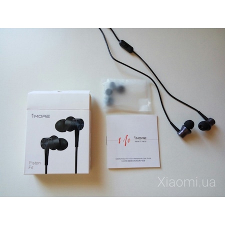 1more Piston Fit Earphone with Mic Blue Club Of Gadget Source · 1MORE P STON F T IN EAR HEADPHONES