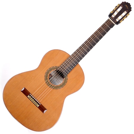 Rodriguez Klasik Gitarlar Kaliteli Malzemelerle Gitaristlere Sunuluyor
