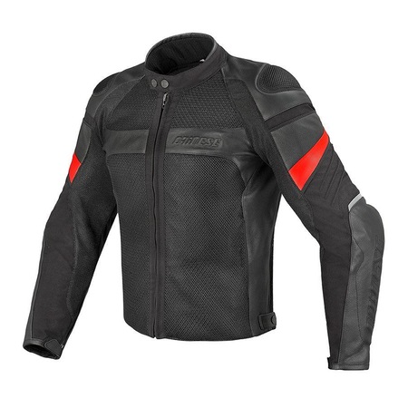 Motosiklet Ceketi Dainese  . Discover The Products Of Motorcycle Clothing And Protections For Motorcyclists Of The Dainese Collection.