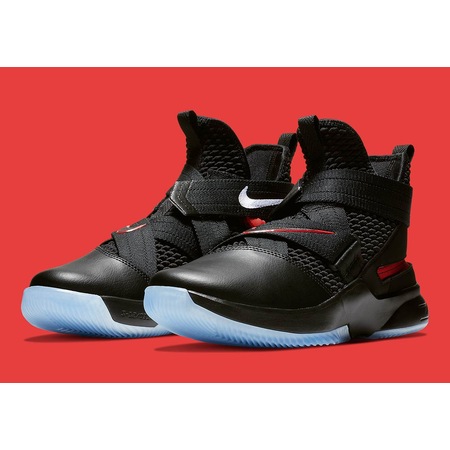 soldier 12 black red