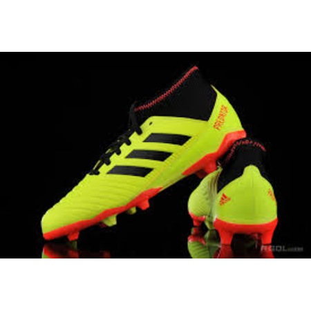 Nike Adidas Puma Hali Saha Ve Krampon Modelleri Intersport