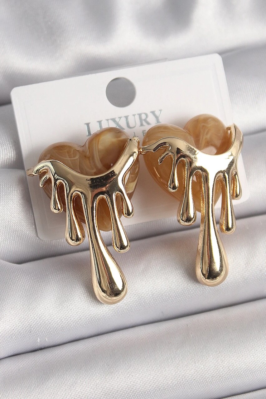 Pirinç Gold Renk Krem Sedefli Akan Model Kadın Küpe