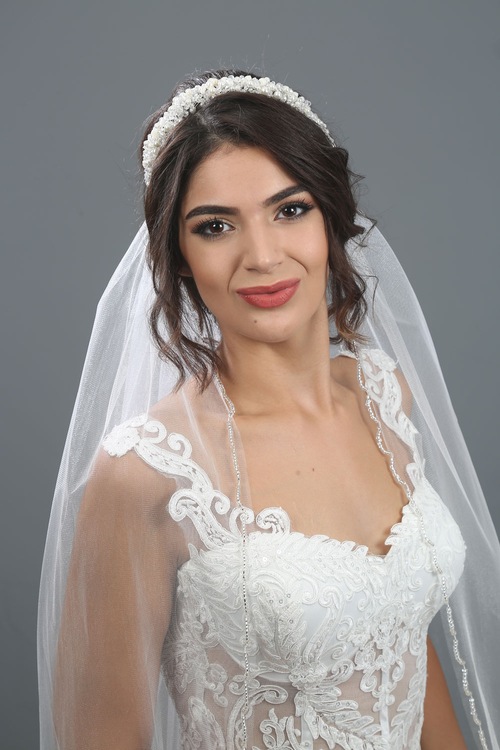 Gelin Duvagi Ipek Tul Ve Cam Boncuk Islemeli Fiyatlari Ve Ozellikleri