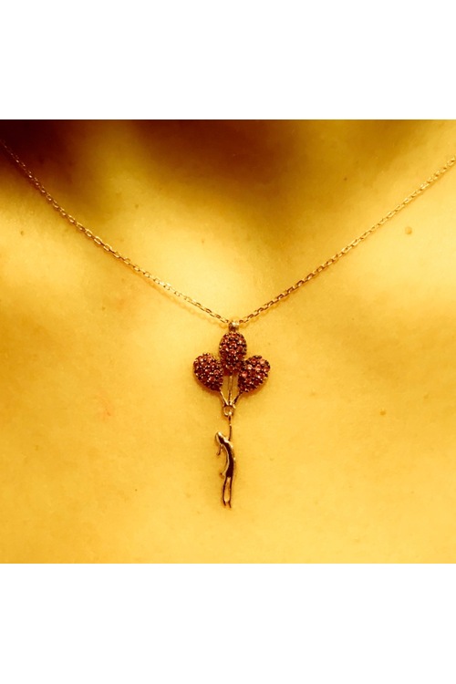 Kırmızı Balonlu Kız Kolyesi Masumlar Apartmanı İnci'nin