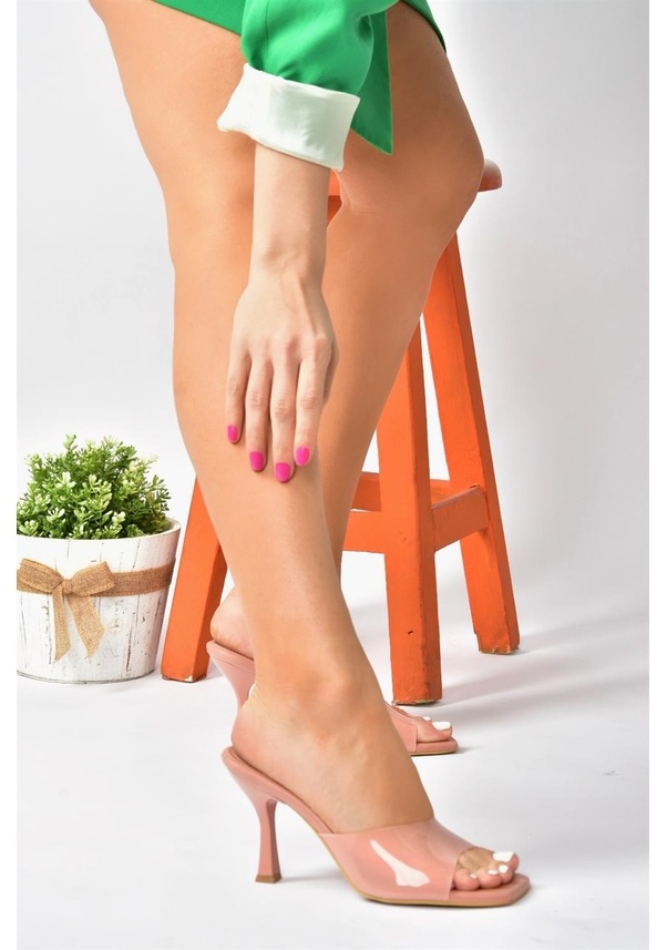 Resim Fox Shoes Pudra Şeffaf Görünümlü Kalın Topuklu Kadın Terlik P590033209 