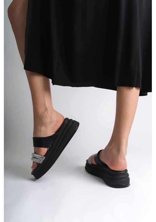 Resim Sarah Düz Topuklu Taşlı Şeritli Kalın Ve Ortopedik Taban Kadın Terlik St Siyah Siyah 