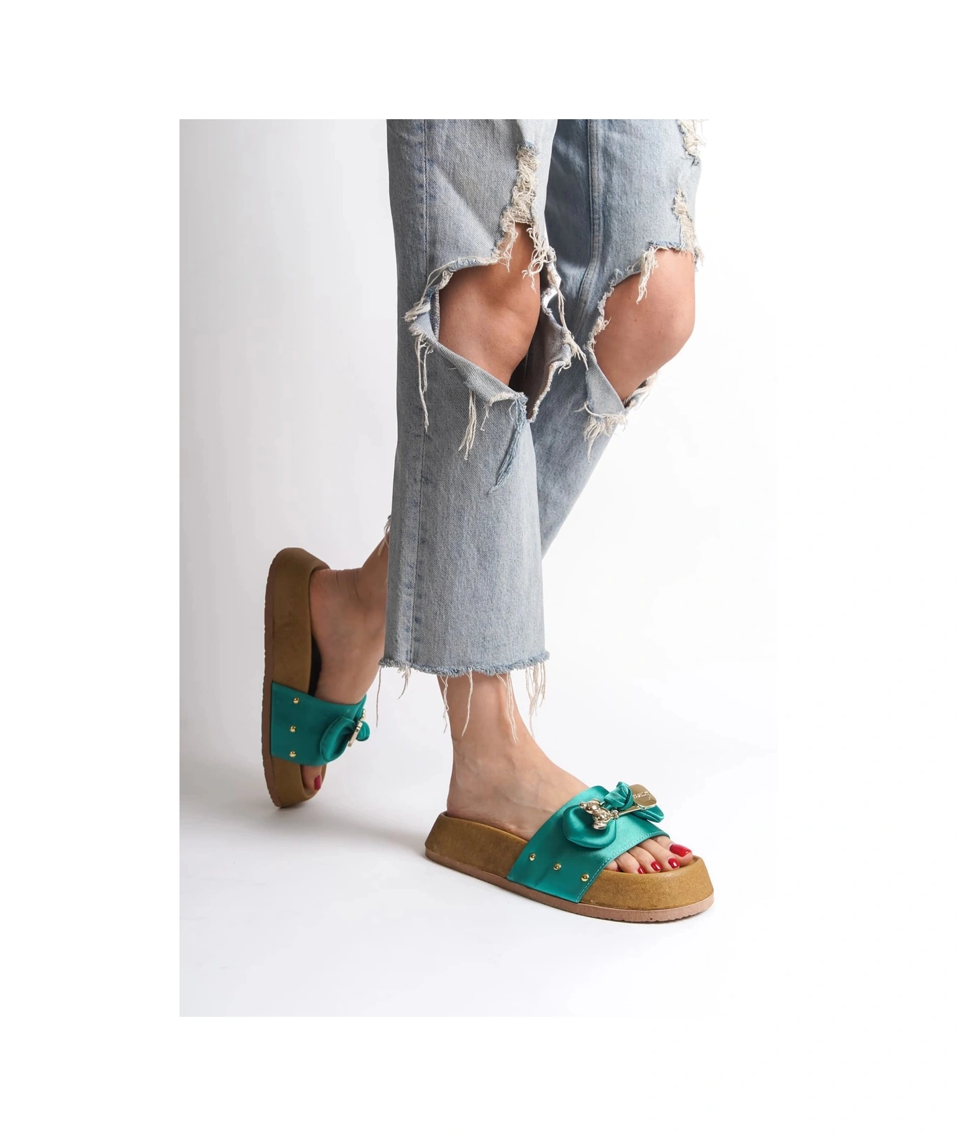 Resim Dıla Kalın Ve Ortopedik Taban Ayıcıklı Saten Kadın Terlik Skt - Yeşil Yeşil 