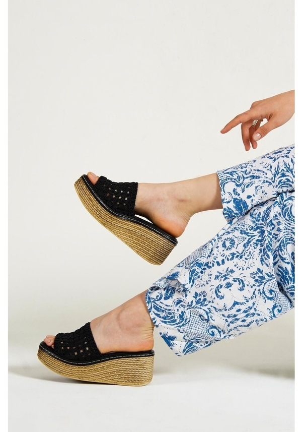 Resim Belinda Kadın Dantel Detaylı Dolgu Topuk Terlik 001 