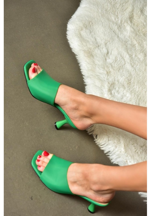 Resim Fox Shoes P404201909 Yeşil İnce Topuklu Kadın Terlik Yeşil 