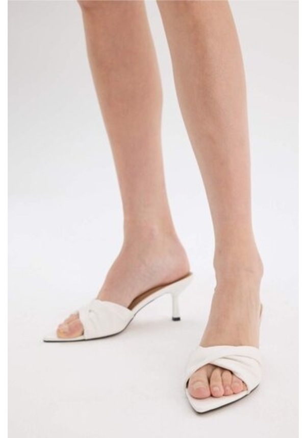 Resim DeFacto Kadın Yüksek Taban Suni Deri Topuklu Terlik E2508AX25SMWT34 Beyaz 