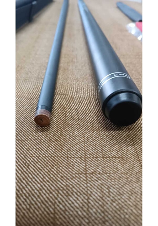 Resim Cue Mall Karbon Bilardo Istakası . 