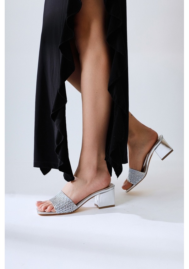 Resim Lemonie Gümüş Örgü Bantlı Kısa Topuklu Terlik 001 
