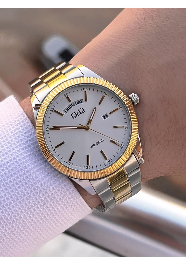 Resim Q&q Çelik Kordon Takvimli Kadran 2 Yıl Garantili 3 Atm Suya Dayanıklı Erkek Kol Saati Qq.e2005.a2 Gümüş - Sarı 