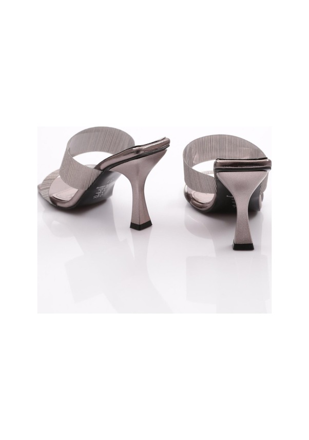 Resim Dgn 801 Kadın Çift Şeritli Topuklu Terlik Platin Metalik 