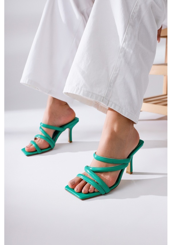 Resim Martha Yeşil Küt Burunlu İnce Bantlı Topuklu Terlik 001 