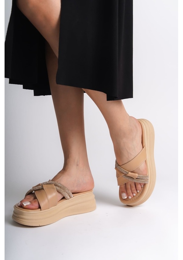 Resim Ruby Düz Topuklu Taşlı Çapraz Şeritli Kalın Ve Ortopedik Taban Kadın Terlik Ctt - Ten Ten 