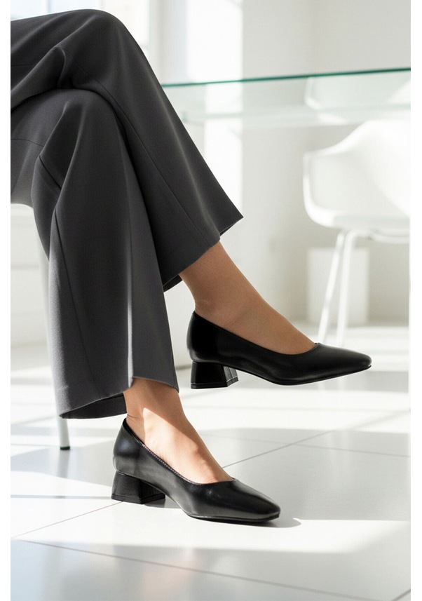 Resim Siyah Geniş Kalıp Kadın Topuklu Abiye Ayakkabı 608421 Z Siyah 