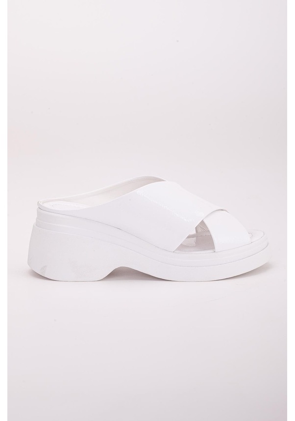 Resim Rugan Kalın Çapraz Bantlı Beyaz Kadın Dolgu Topuklu Terlik-3060-Beyaz 