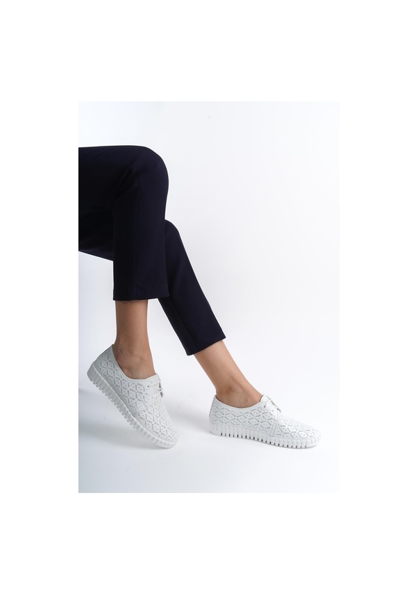 Resim Hakiki Deri Ortopedik Hassas Ciltler İçin Çok Yumuşak Beyaz Kadın Ayakkabı 001 