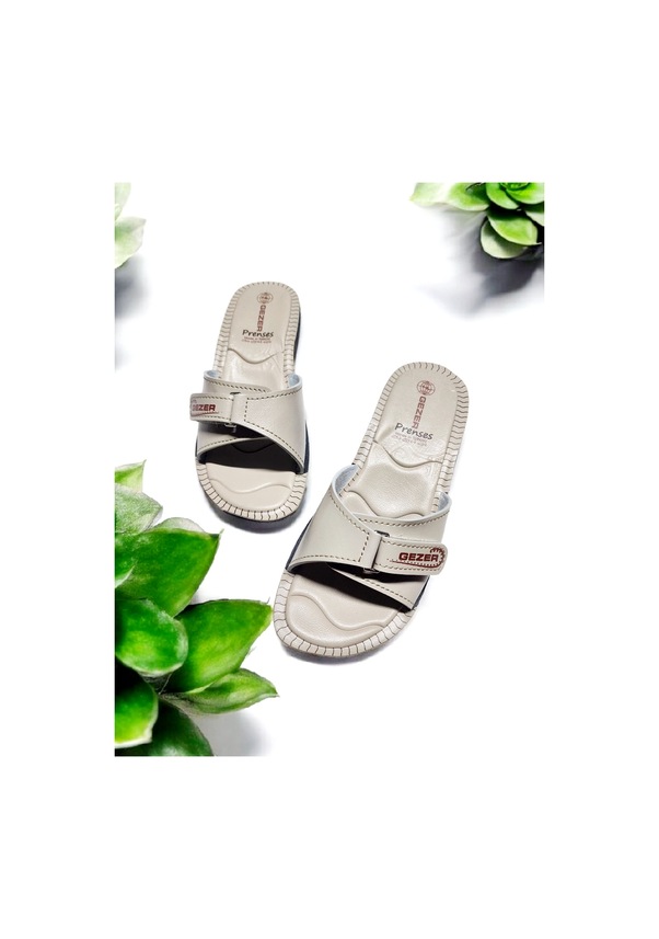 Resim Rahat Ve Yumuşak Taban Cırtlı Ayarlanabilir Ev Ve Dışarı Terliği Ekru 