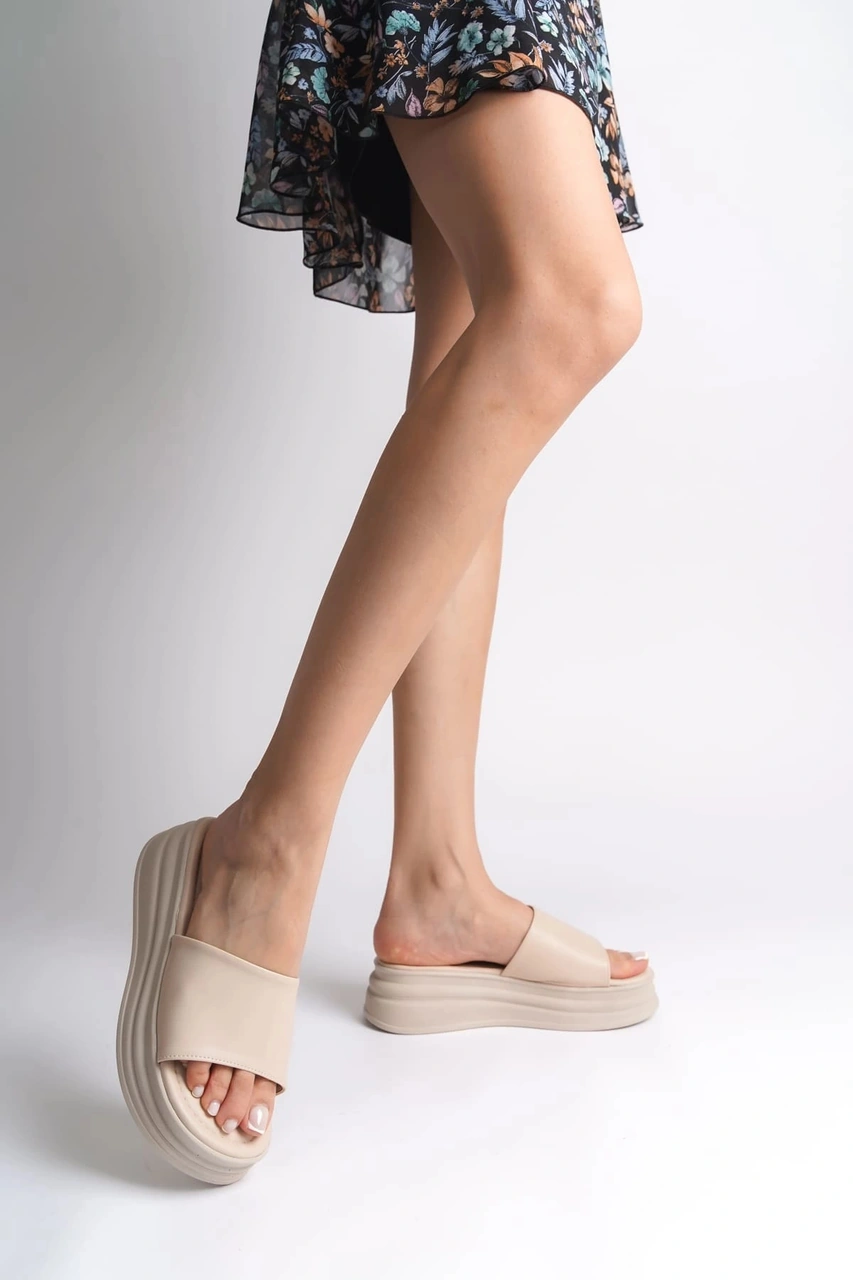 Resim Alıce Düz Topuklu Kalın Ve Ortopedik Taban Kadın Terlik Ckt - Krem Krem 