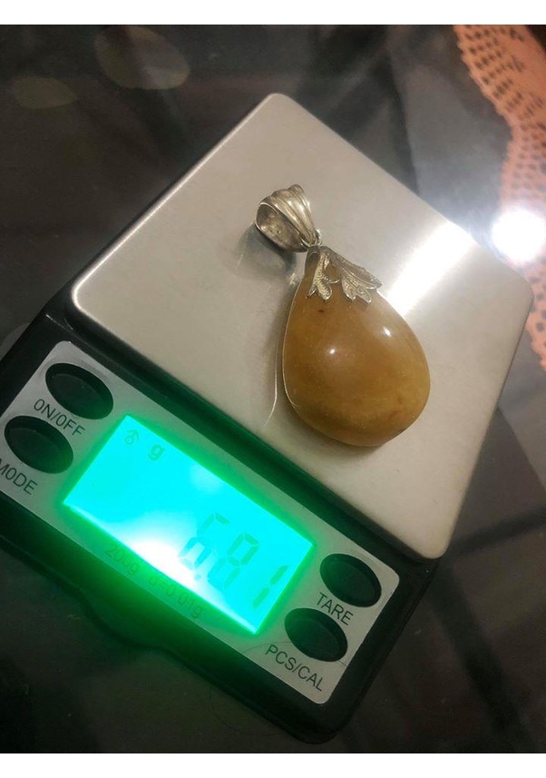 DOĞAL KAYA DAMLA KEHRİBAR KOLYE UCU OTANTİK GÜMÜŞ APARATLI 6,8 Gram DOĞAL KAYA DAMLA KEHRİBAR KOLYE UCU OTANTİK GÜMÜŞ APARATLI 6,8 Gram