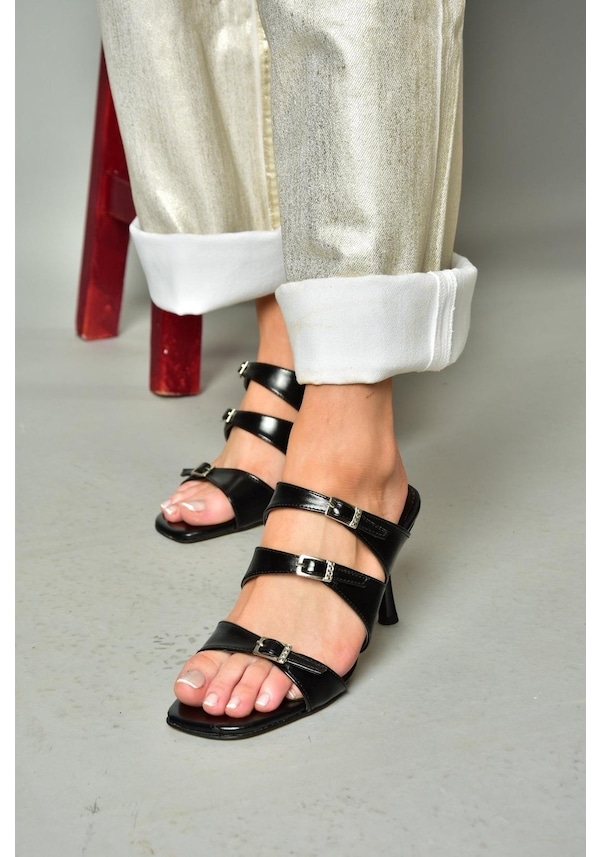 Resim Fox Shoes S518200409 Siyah İnce Topuklu Kadın Terlik Siyah 