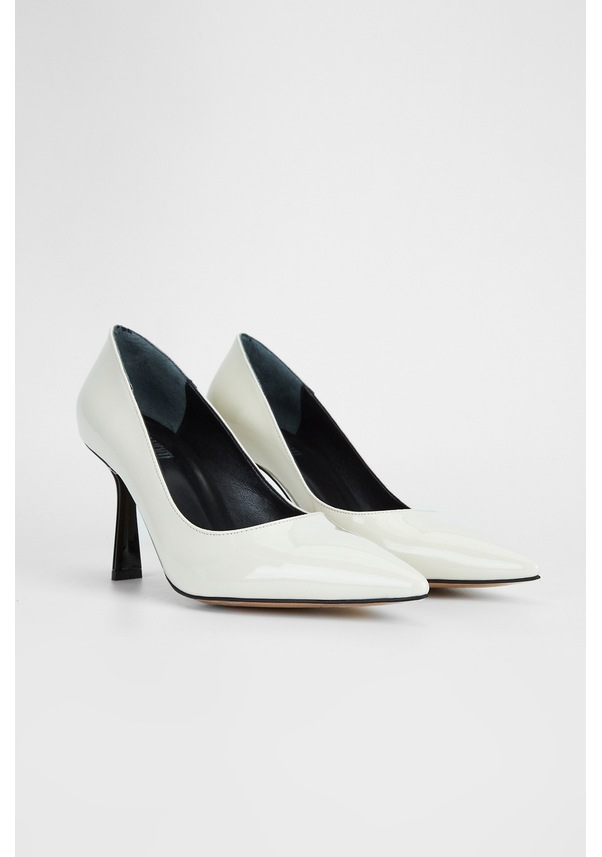 Resim Valmenti Kadın Off White Rgn Hakiki Deri Terlik 654 165 Bn Ayk Sk23/24 Beyaz 