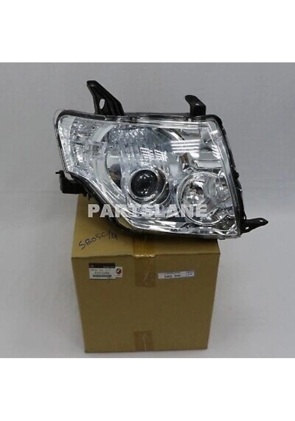 Resim Mitsubishi Pajero Ön Far Elektrikli Motorlu Xenon Tip Sağ 2014- Oem No: 8301c944 