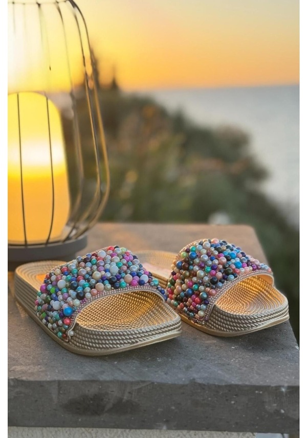Resim Kadın Renkli Boncuklu Gümüş Yazlık Terlik Altın 