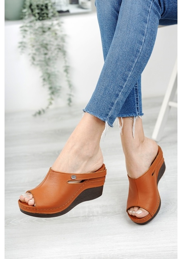 Resim Hakiki Deri Dolgu Topuk Kadın Terlik 