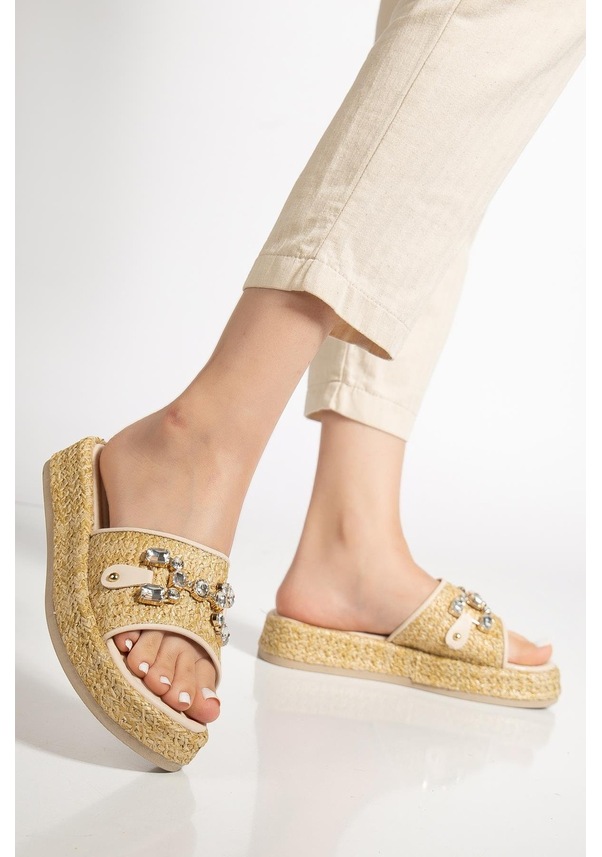 Resim Kadın Dolgu Topuklu Terlik Bej Hasır Malzeme Kaplama Taban Taşlı-4066 Bej 
