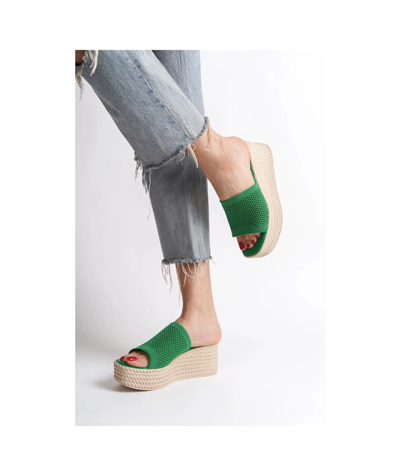 Resim Marla Dolgu Topuklu Ortopedik Taban Hasır Görünümlü Triko Kadın Terlik Tkt - Yeşil Yeşil 