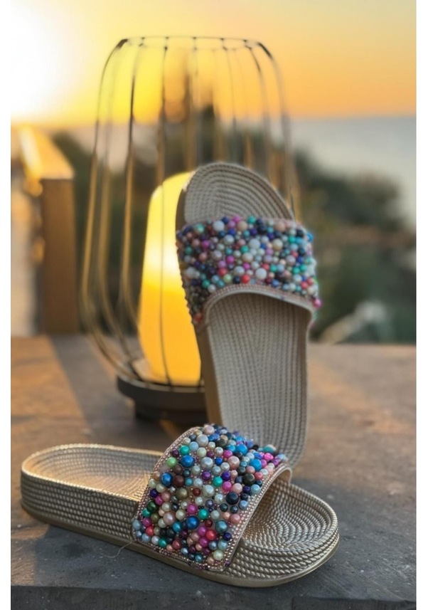 Resim Kadın Renkli Boncuklu Gümüş Yazlık Terlik Altın 
