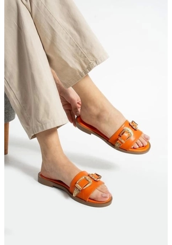 Resim Sene Turuncu Cilt Terlik Çok Renkli 