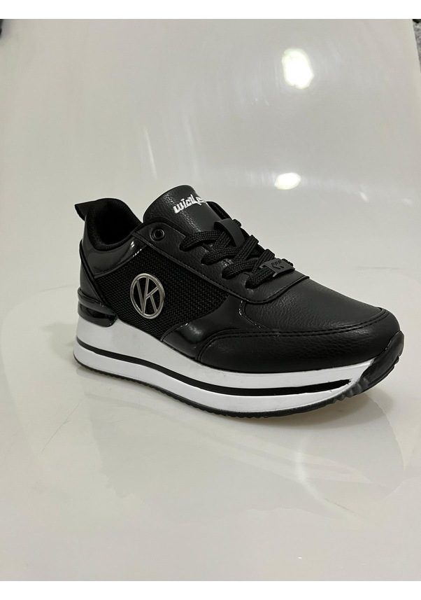 Resim 2927 Wickers-2 Siyah-beyaz Baskı Detaylı Hafif Dolgu Bayan Spor Ayakkabısı Siyah - Beyaz 