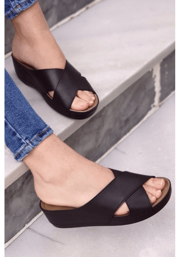 Resim Desy Kadın Ortopedik Taban Şık Konfor Modeli Günlük Terlik Genç Anne Ev Dışarı Terliği Siyah 