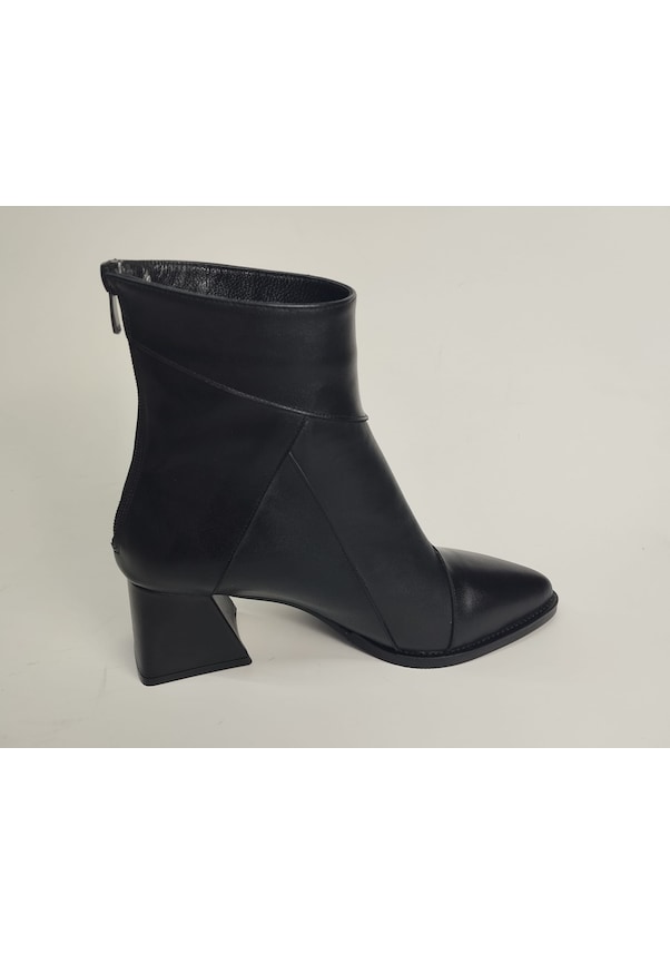 Resim Kadın Hakiki Deri Arkadan Fermuarlı Siyah Deri Topuklu Bot Siyah 