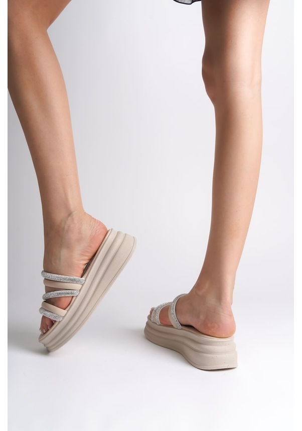 Resim Elıse Düz Topuklu Şeritli Taşlı Kalın Ve Ortopedik Taban Kadın Terlik Ckt - Krem Krem 