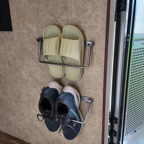 Resim Tianchishop 2 Adet Siyah Katlanır Karavan Ayakkabı Rafı Duvar Montajlı Alüminyum Saklama Askısı 