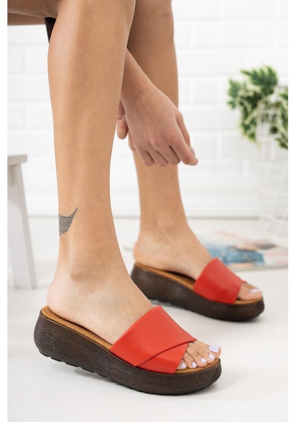 Resim Linda Kadın Kalın Bantlı Hafif Tabanlı Dolgu Topuk Casual Kalın Tabanlı Terlik 001 