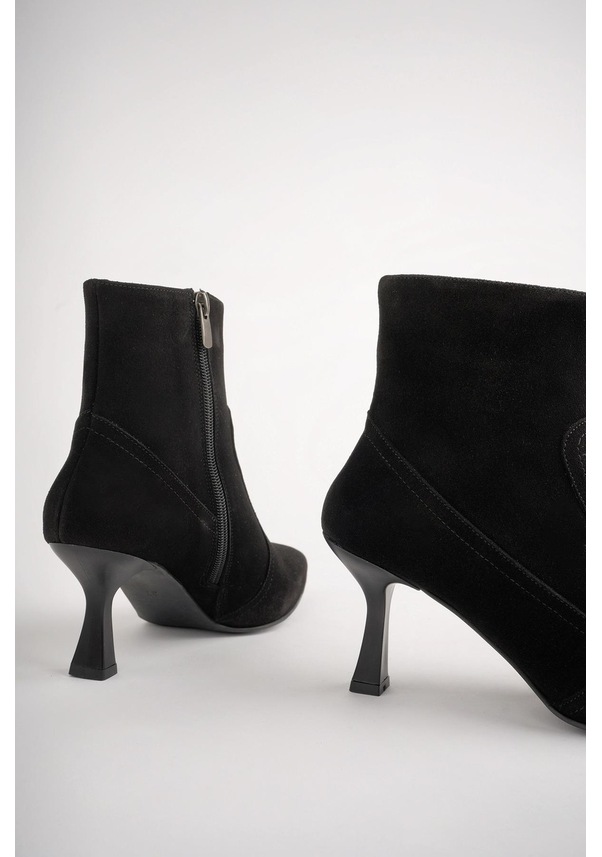 Resim Muggo Natalie Garantili Hakiki Deri Sivri Burun Fermuarlı İnce Topuklu Kadın Bot 001 