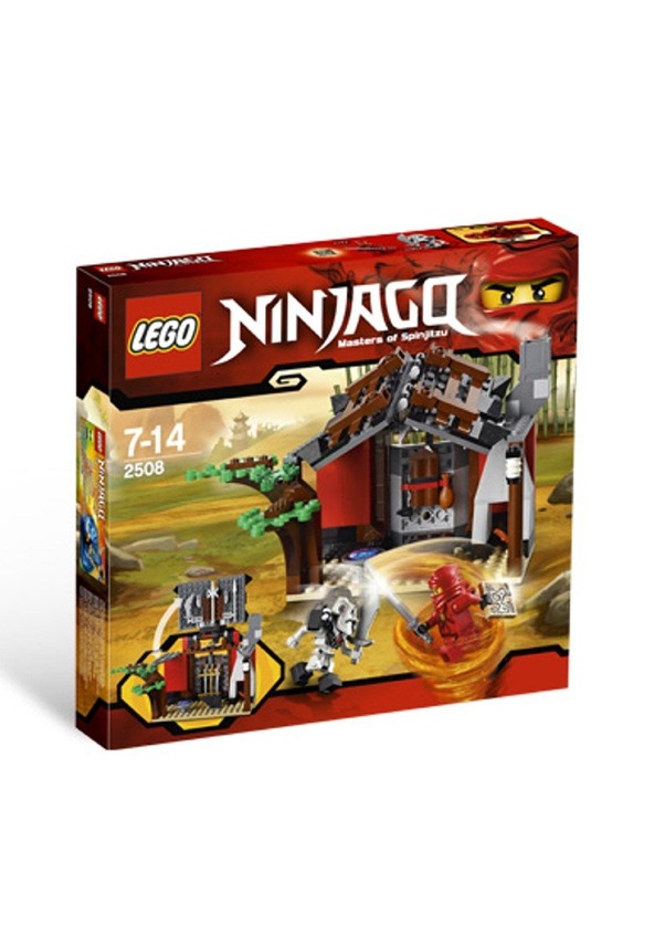 LEGO® Ninjago 2508 Demirci Mağazası 178 Parça Fiyatları ve Özellikleri