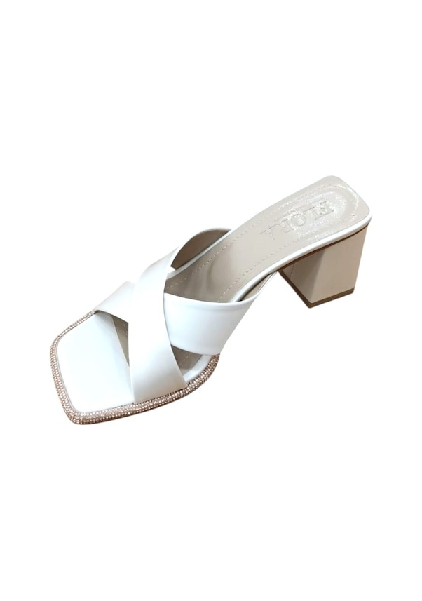 Resim Flora 748 Kadın Taşlı Biyeli Kalın Topuklu Terlik Bej Saten Siyah 