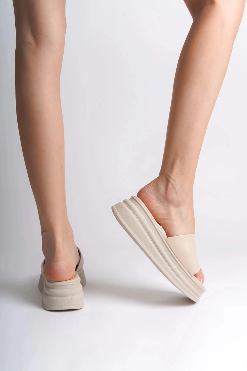 Resim Alıce Düz Topuklu Kalın Ve Ortopedik Taban Kadın Terlik Ckt - Krem Krem 