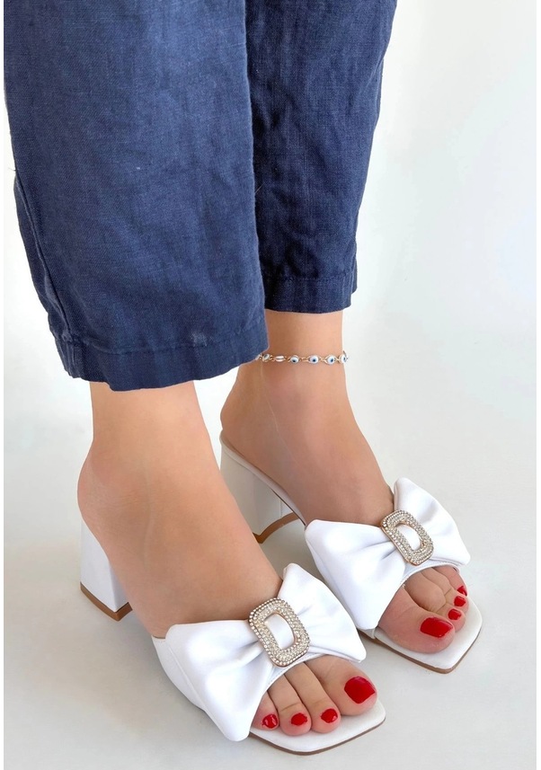 Resim Biçomi Niyyar Beyaz Cilt Topuklu Terlik Çok Renkli 