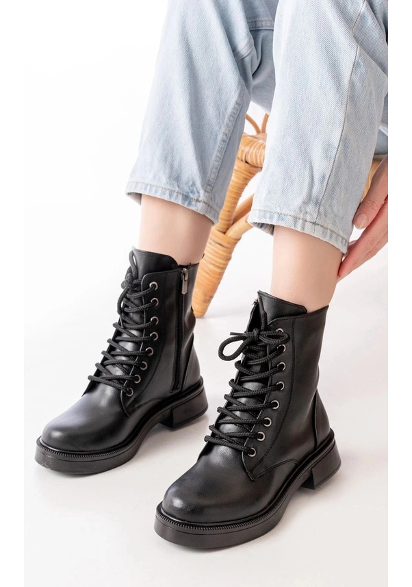 Resim 02-356 Siyah Düz Topuklu Bağcıklı Fermuarlı Günlük Kadın Bot Çok Renkli 